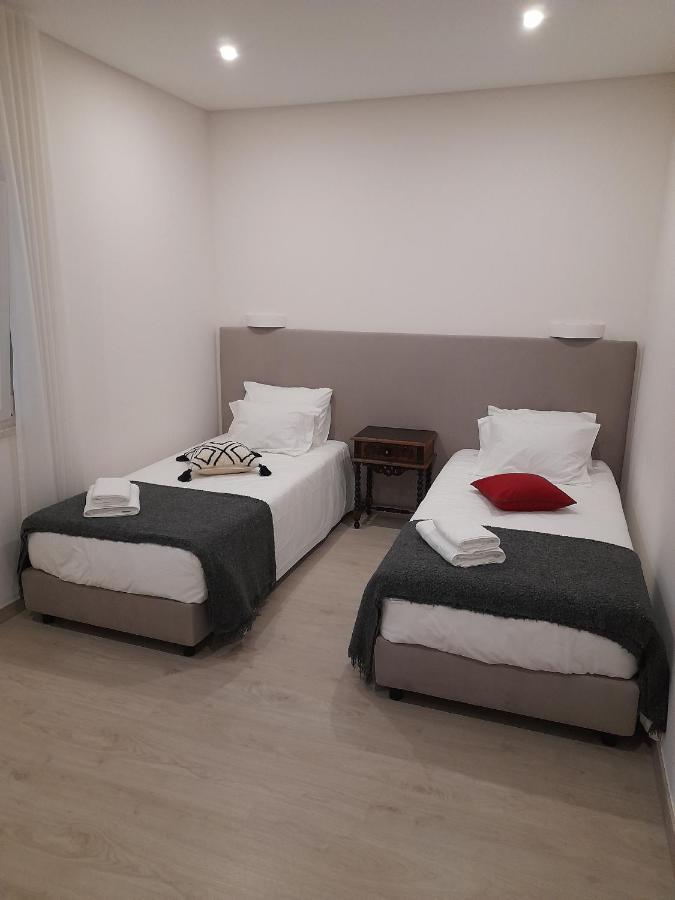 Apartament Hall 92 Quartos Com Wc Em Moradia Com Piscina A-Das-Lebres Loures Zewnętrze zdjęcie