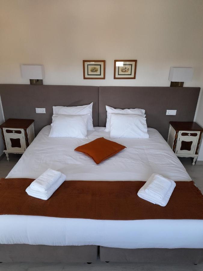 Hall 92 Quartos Com Wc Em Moradia Com Piscina A-Das-Lebres Loures Zewnętrze zdjęcie