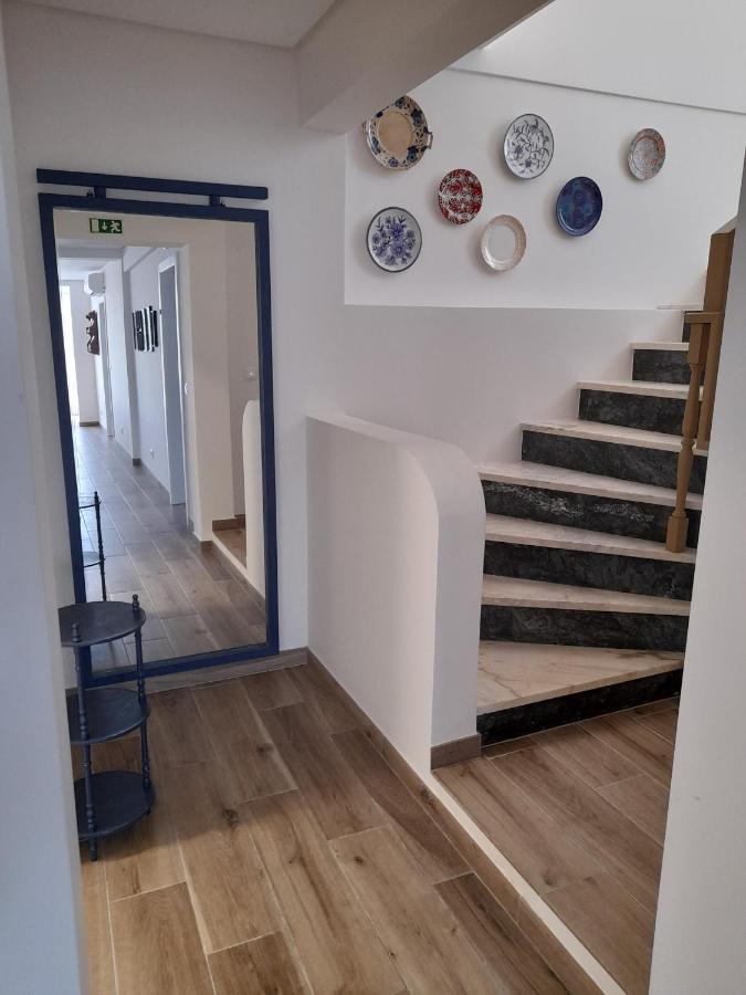 Hall 92 Quartos Com Wc Em Moradia Com Piscina A-Das-Lebres Loures Zewnętrze zdjęcie