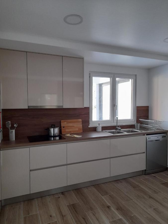 Apartament Hall 92 Quartos Com Wc Em Moradia Com Piscina A-Das-Lebres Loures Zewnętrze zdjęcie